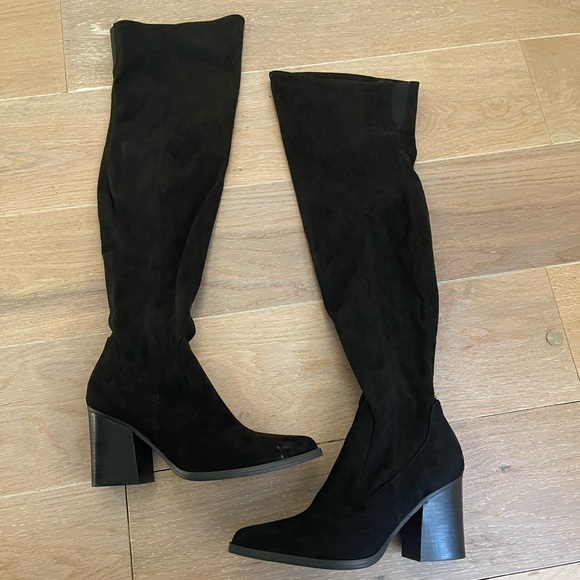 MARC FISHER OVER KNEE BOOT 9.5 - Picture 1 of 3